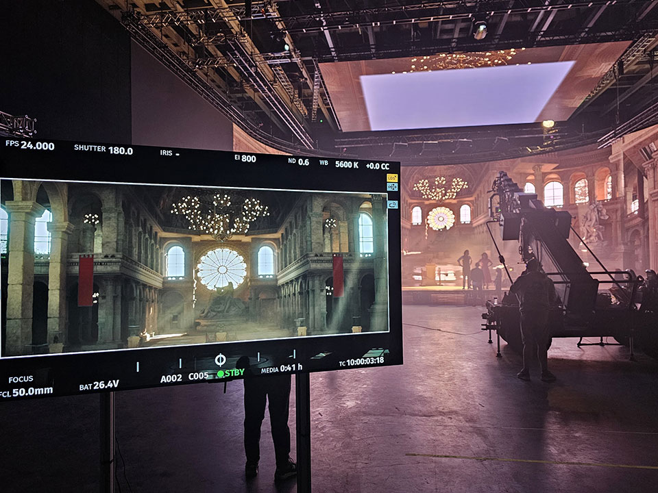 World’s Largest LED Screen Installed at WLFS